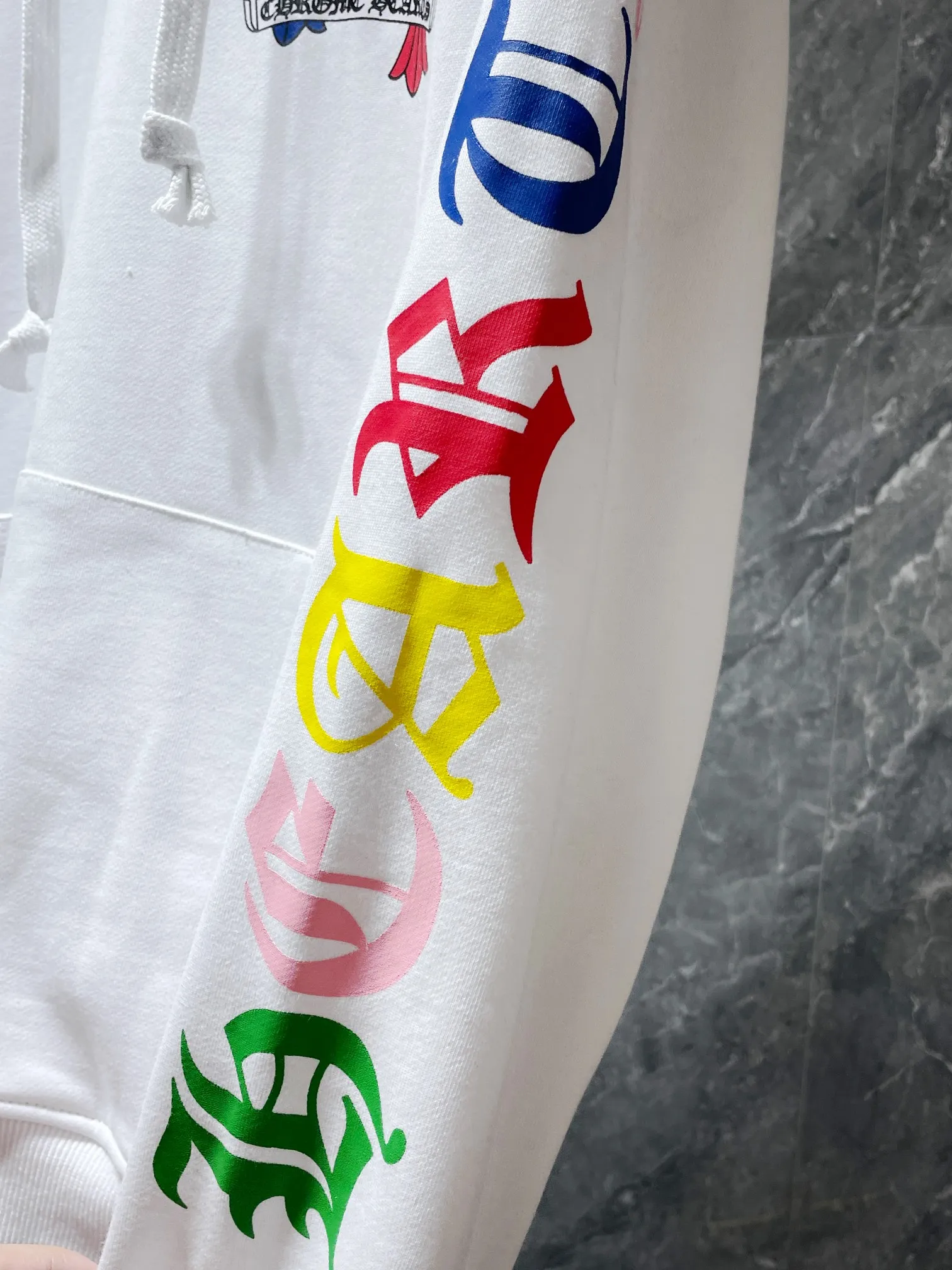 P246 Chrome Hearts Autumn and Winter 2025 simultaneous sale at counters❤️ Chrome Classic Color Phantom Cross Letter Flower Arm Hooded Sweatshirt Imported environmentally friendly glue printing and dyeing Improved customized version of 1:1 high-gram weight high-quality fabric Recommended Color: Black White Code Number: S, M, L, XL.